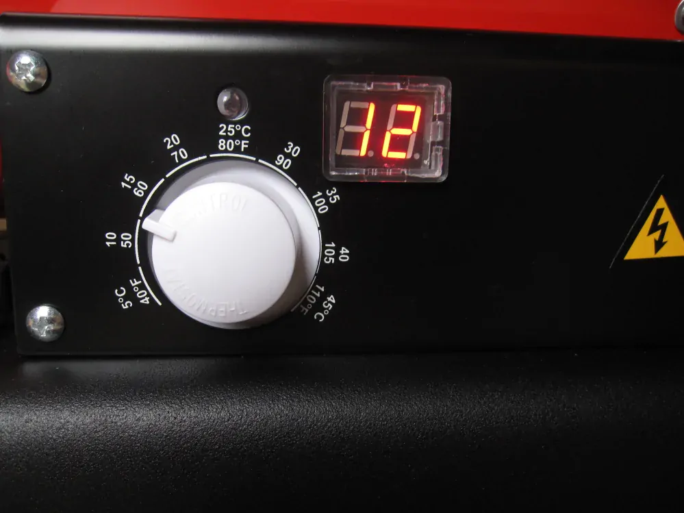 Naftové topidlo s termostatem DMA20 20 kW Ma-tech