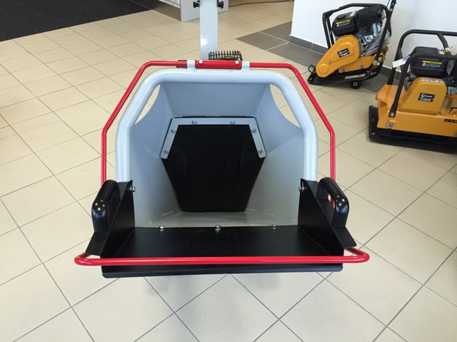 Štěpkovač dřeva RAMBO HC10 Lumag