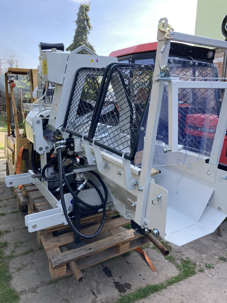 Štípací poloautomat Lumag SSA-400Z PTO hřídel