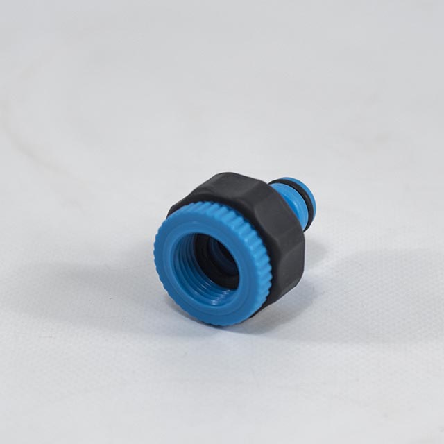 Adaptér vnitřní závit 3/4" -1/2" softgrip